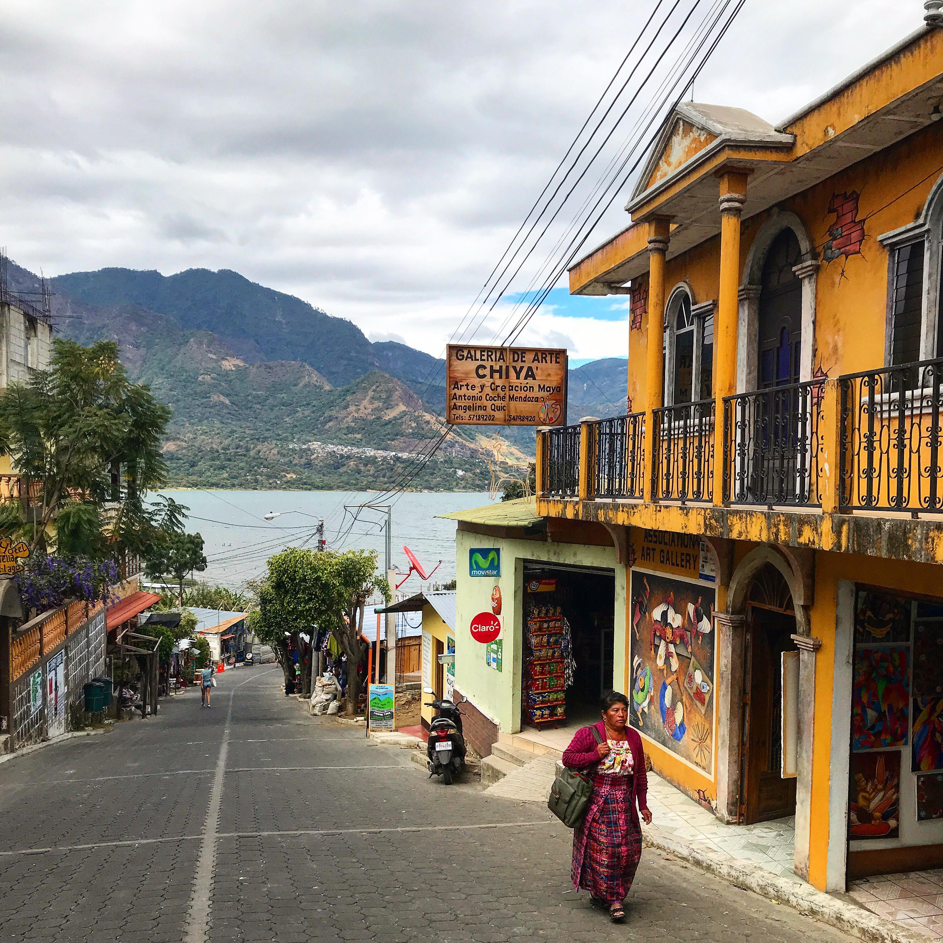 27336040_811736832351252_330856180_o