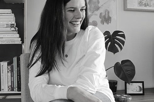 4fc0b3_43379ebc05a94eaa978bf5c08a12f94e_mv2